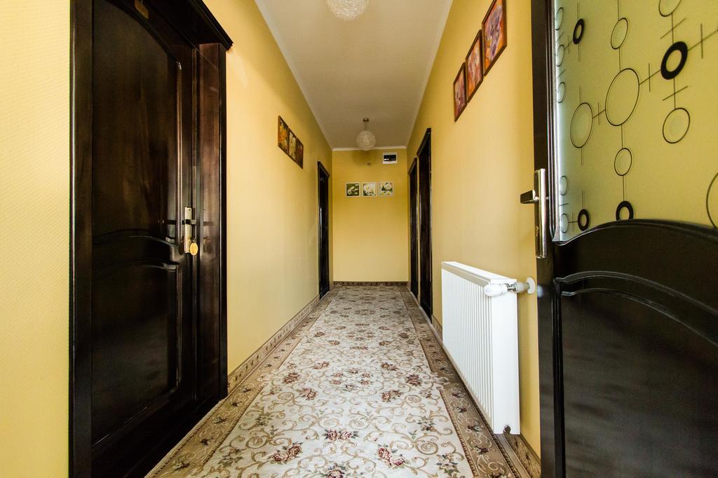 Zolotko Apartment Galati  Ngoại thất bức ảnh