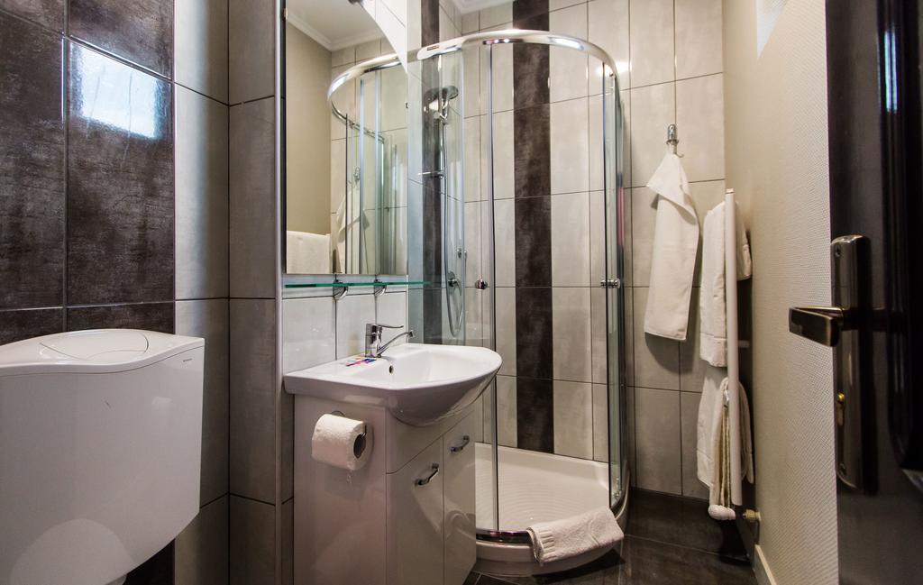 Zolotko Apartment Galati  Ngoại thất bức ảnh