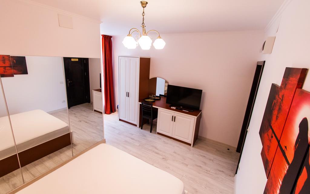 Zolotko Apartment Galati  Ngoại thất bức ảnh