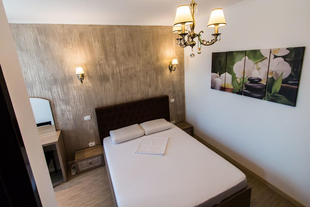 Zolotko Apartment Galati  Ngoại thất bức ảnh
