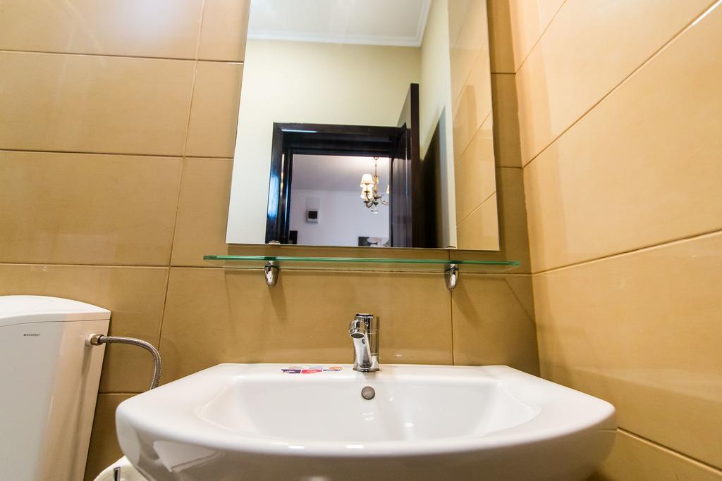 Zolotko Apartment Galati  Ngoại thất bức ảnh