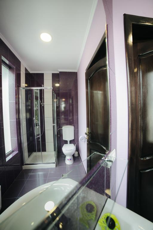 Zolotko Apartment Galati  Ngoại thất bức ảnh