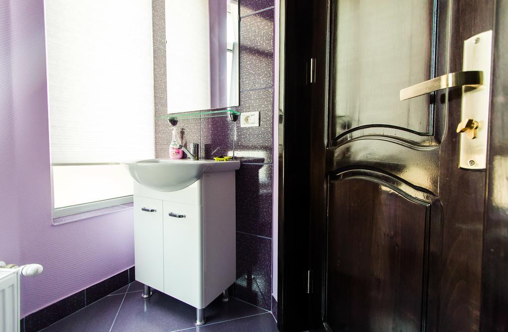 Zolotko Apartment Galati  Ngoại thất bức ảnh