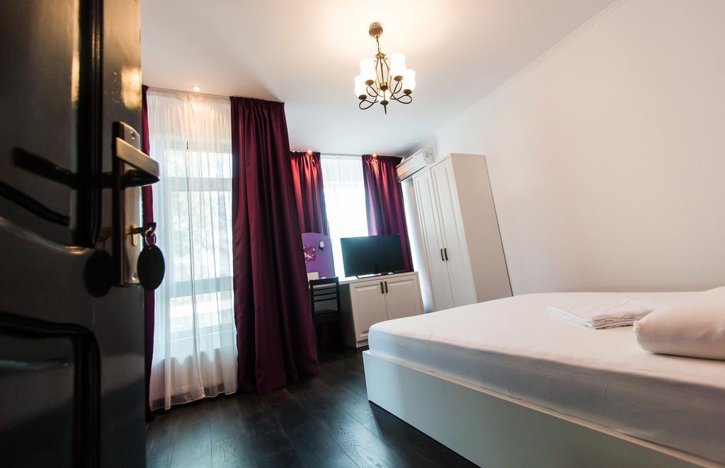 Zolotko Apartment Galati  Ngoại thất bức ảnh