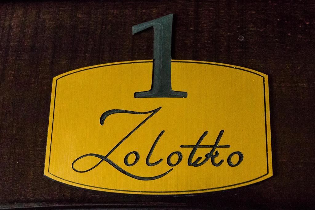 Zolotko Apartment Galati  Ngoại thất bức ảnh